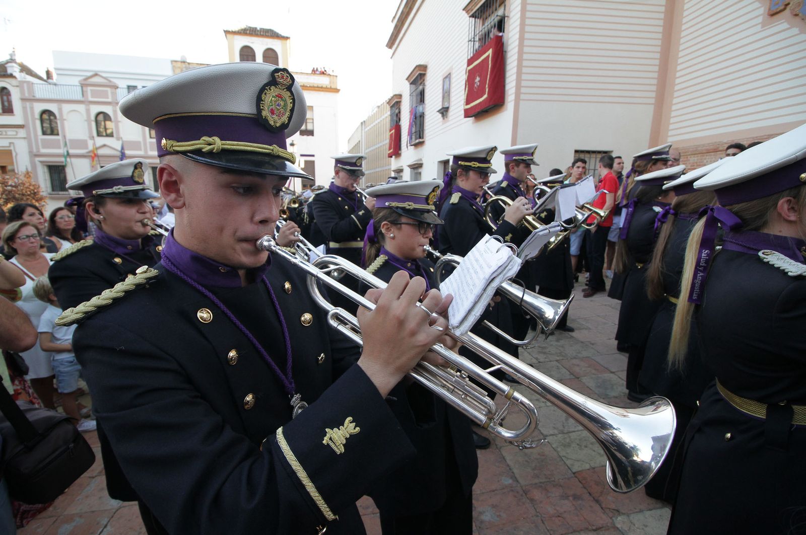 Imágenes del Señor de Pasión en la procesión del centenario de la hermandad