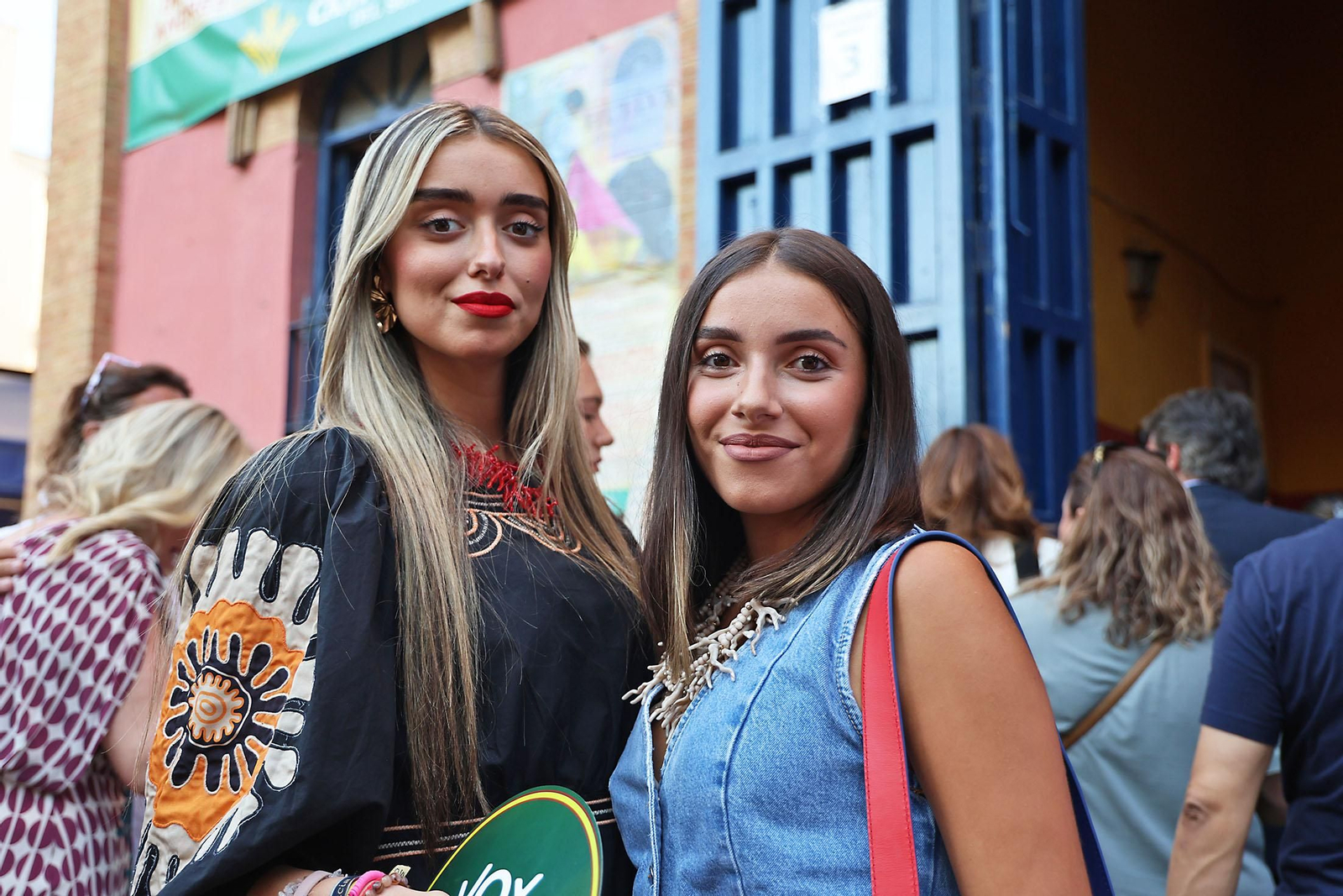 Colombinas 2025: Ambiente en la corrida de toros del viernes 1 de agosto en Huelva