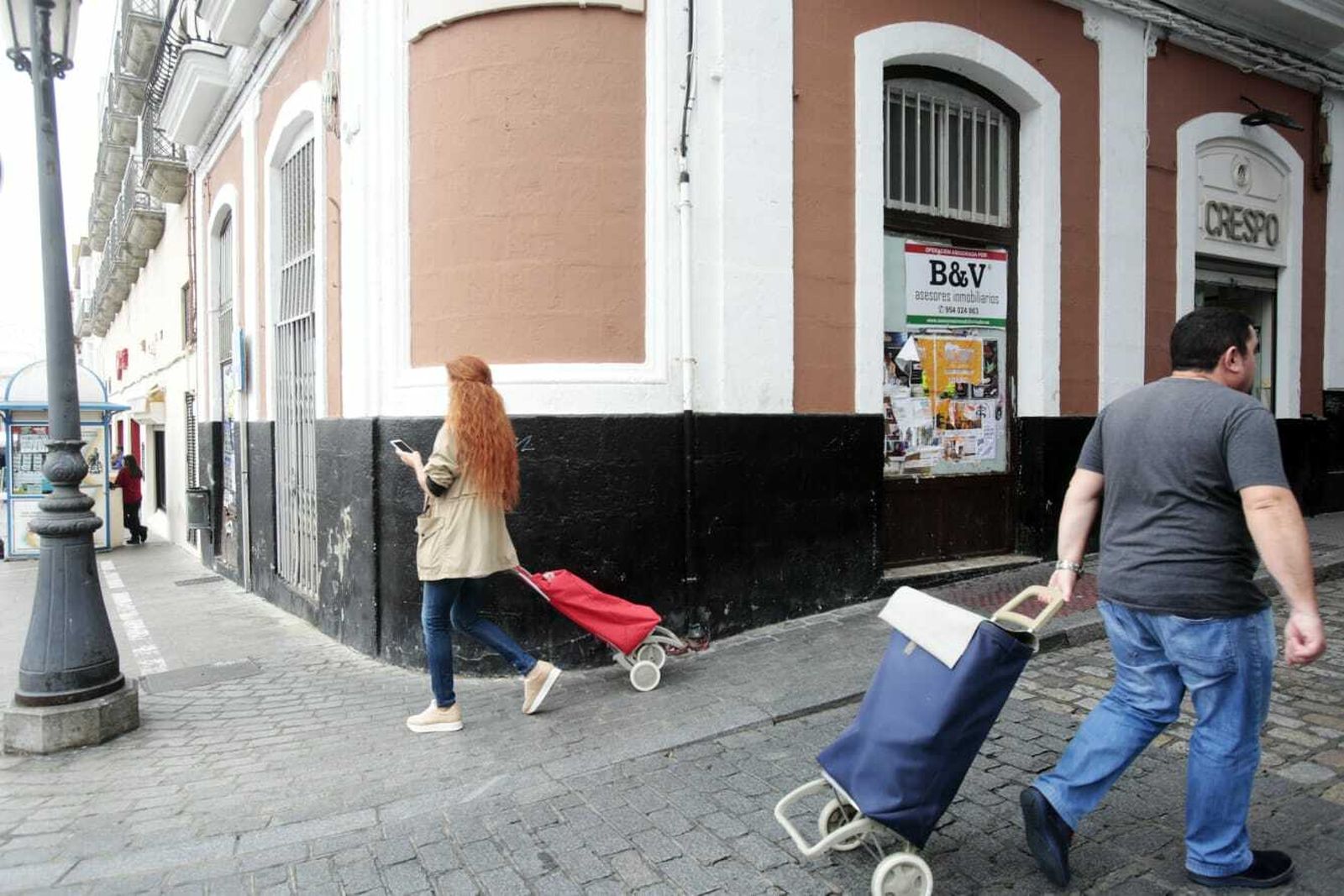 La fachada de la antigua tienda de Crespo, esta mañana