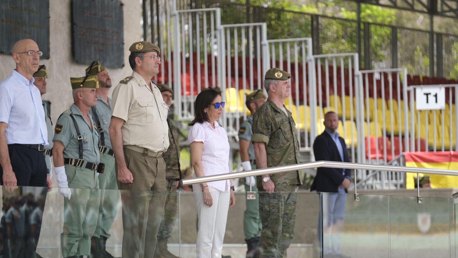 Visita de la Ministra de Defensa Margarita Robles a La Legión Española, en Viator