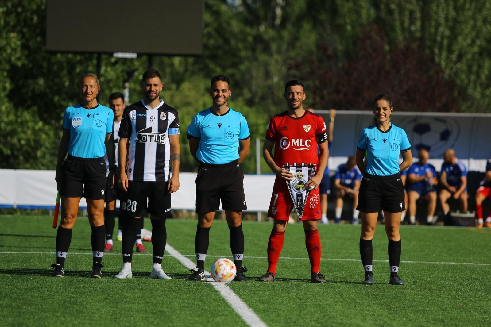 Las fotos del Balona-Linares del I Trofeo Primera Federación