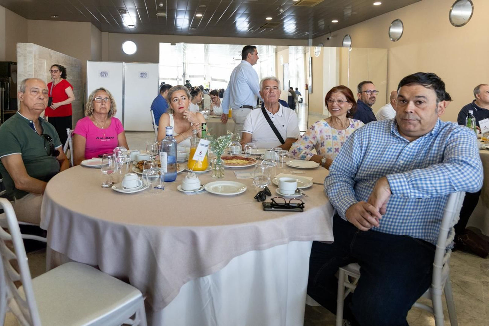 Desayuno, Coloquio "Redefiniendo el Rumbo: Jaén y su Nuevo Modelo de Ciudad"