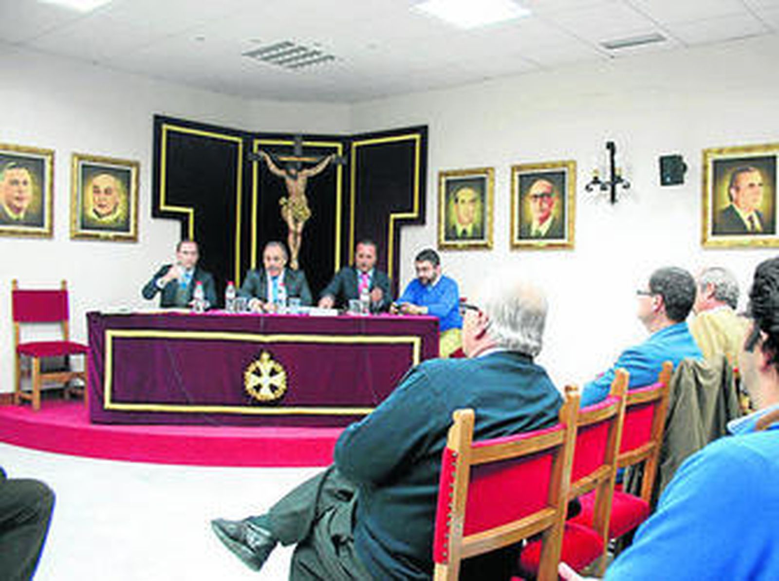 Imagen retrospectiva del pleno extraordinario de hermanos mayores celebrado el pasado día 11.