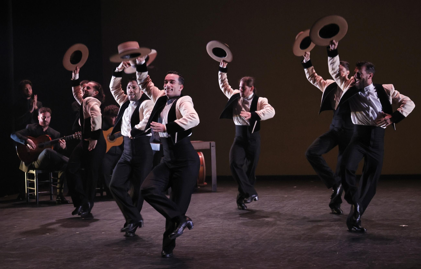 Las imágenes del espectáculo "Tierra Bendita" del Ballet Flamenco de Andalucía