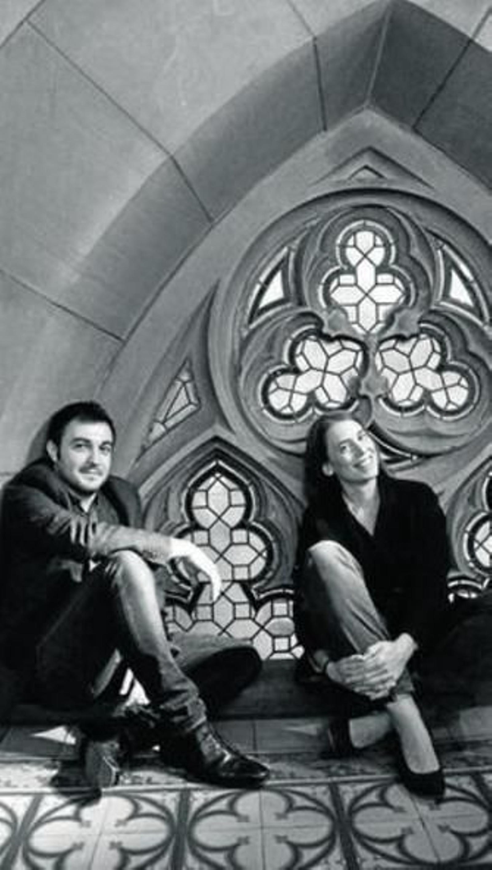 Pedro Pablo Cámara y la pianista Camila Köhnken forman el dúo Ivory & Reed.