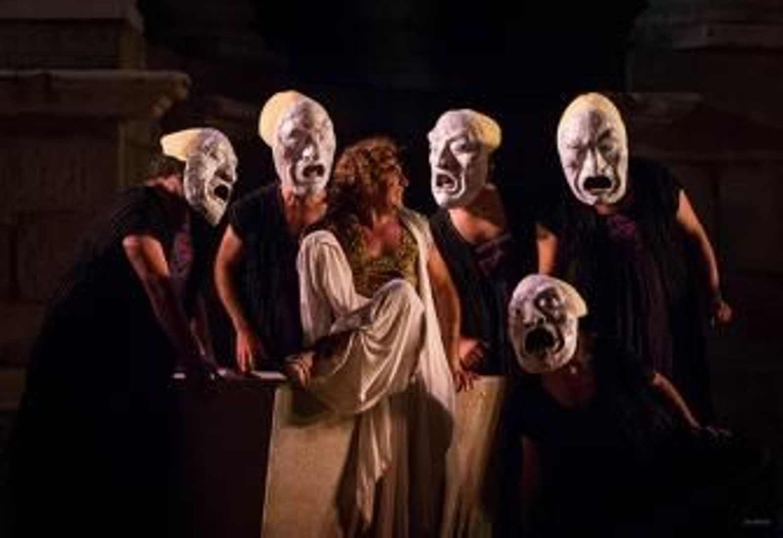 El Teatro Romano recibe a un 'Edipo Rey' igual ante la ley que los ciudadanos de su propio reino