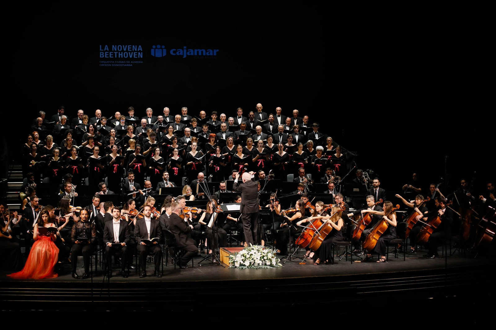 Imágenes de la novena Beethoven interpretado por la OCAL y Orfeón para Cajamar