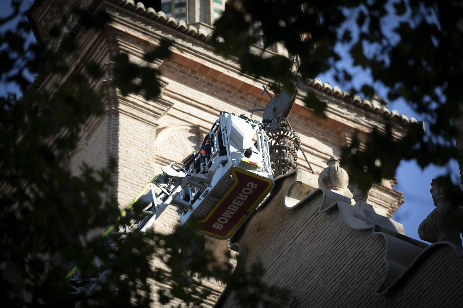 Ofrenda Floral y Solidaria de la Virgen de las Angustias de Granada, Septiembre 2025.jpg
