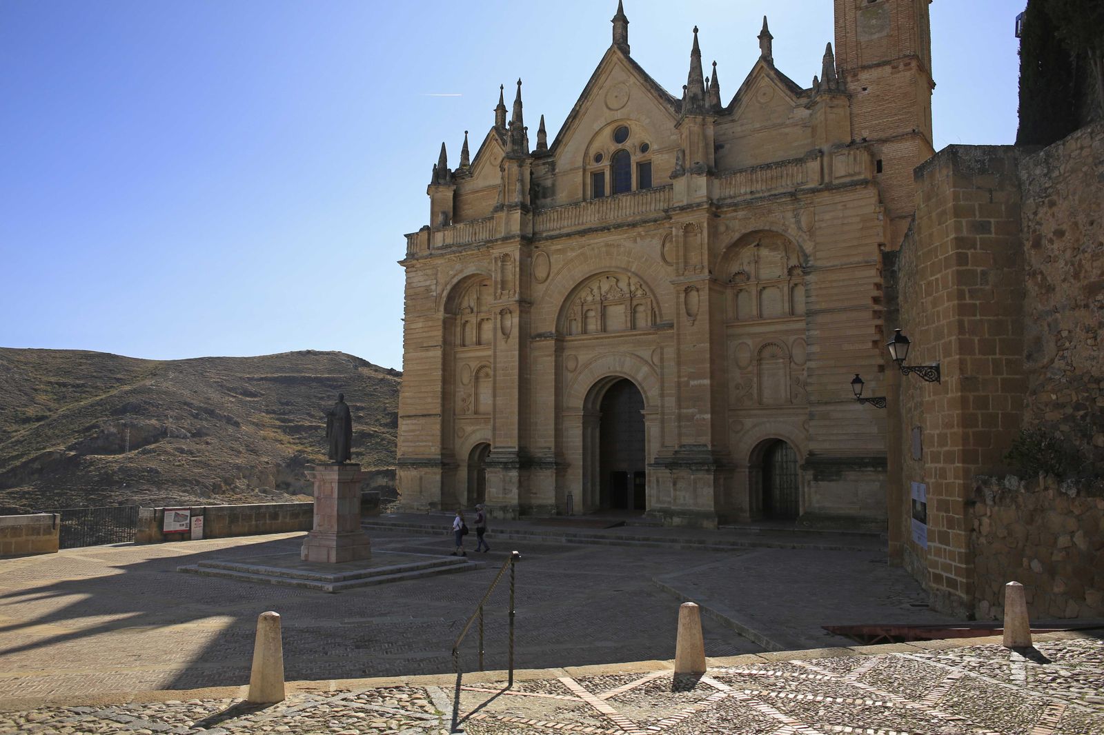 Así vive la comarca de Antequera su primer día de confinamiento perimetral, en fotos