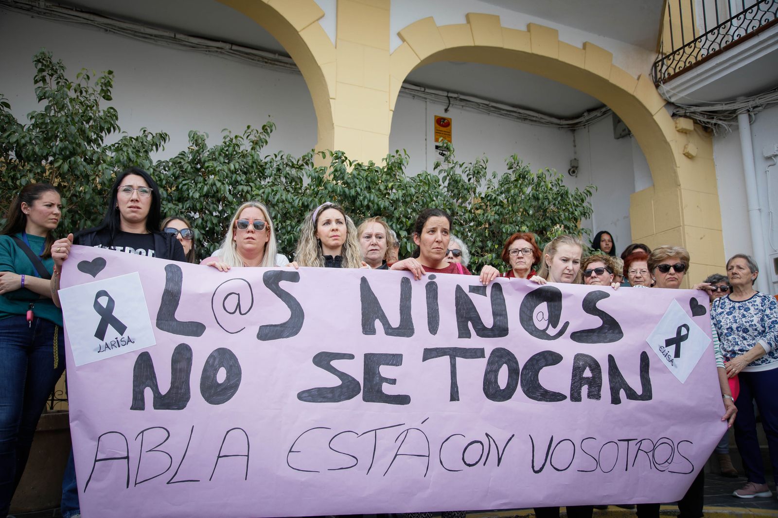Minuto de silencio en Abla por el parricidio de Las Alcubillas de Alboloduy