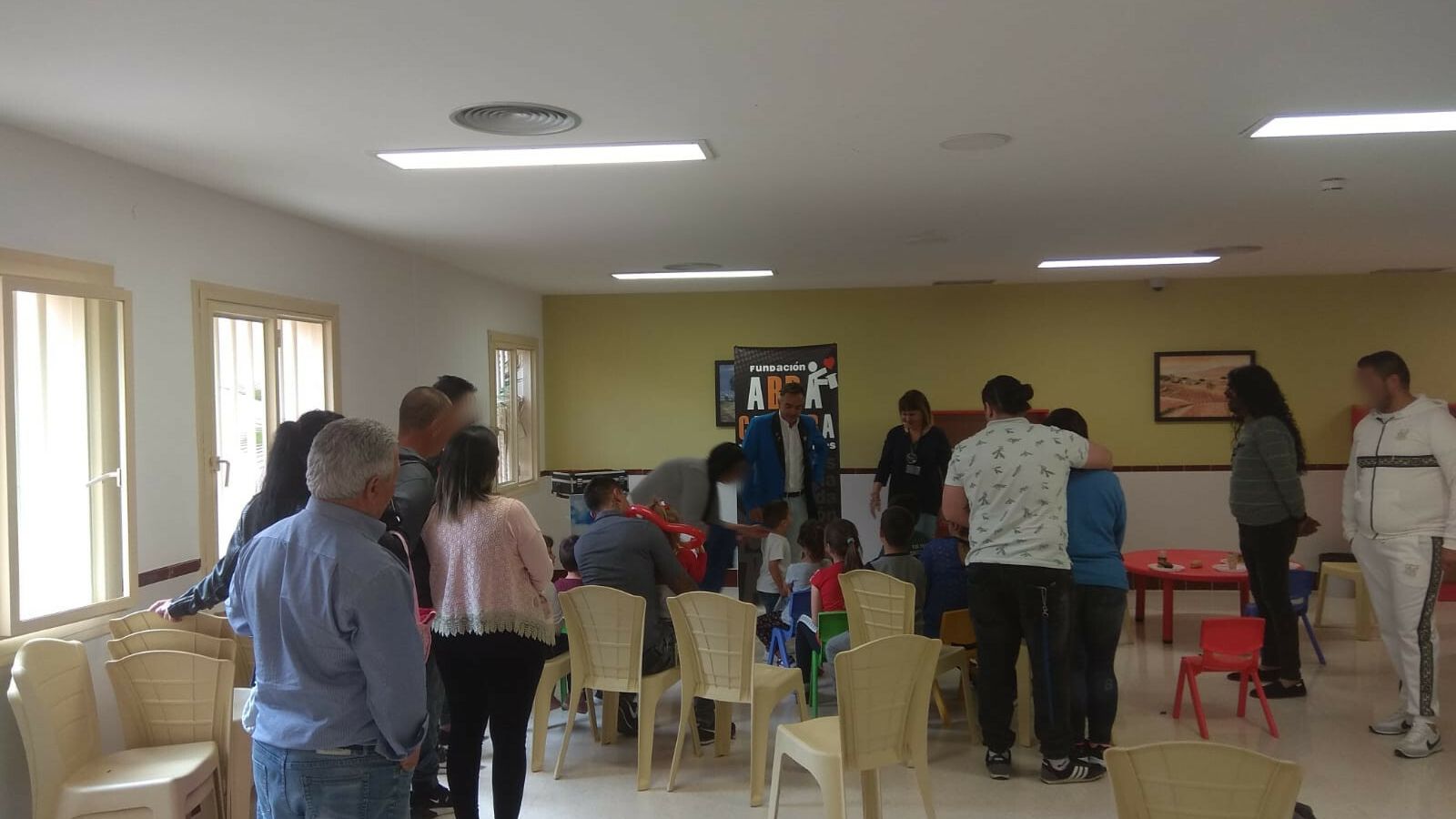 La jornada de convivencia permitió unir a padres e hijos dentro de los muros de la prisión.