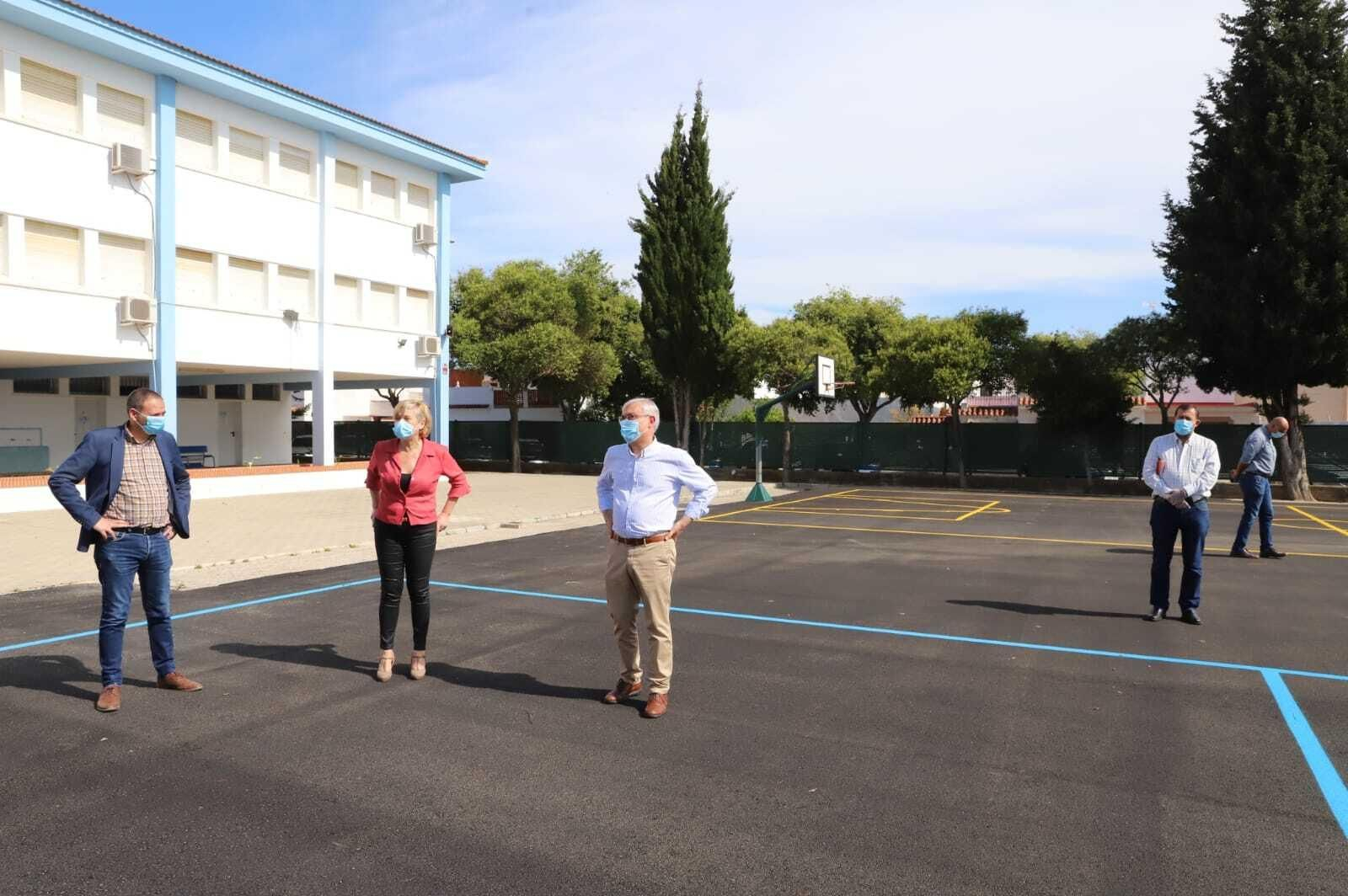 Aspecto que presenta el nuevo pavimiento del colegio Ciudad de Jerez.