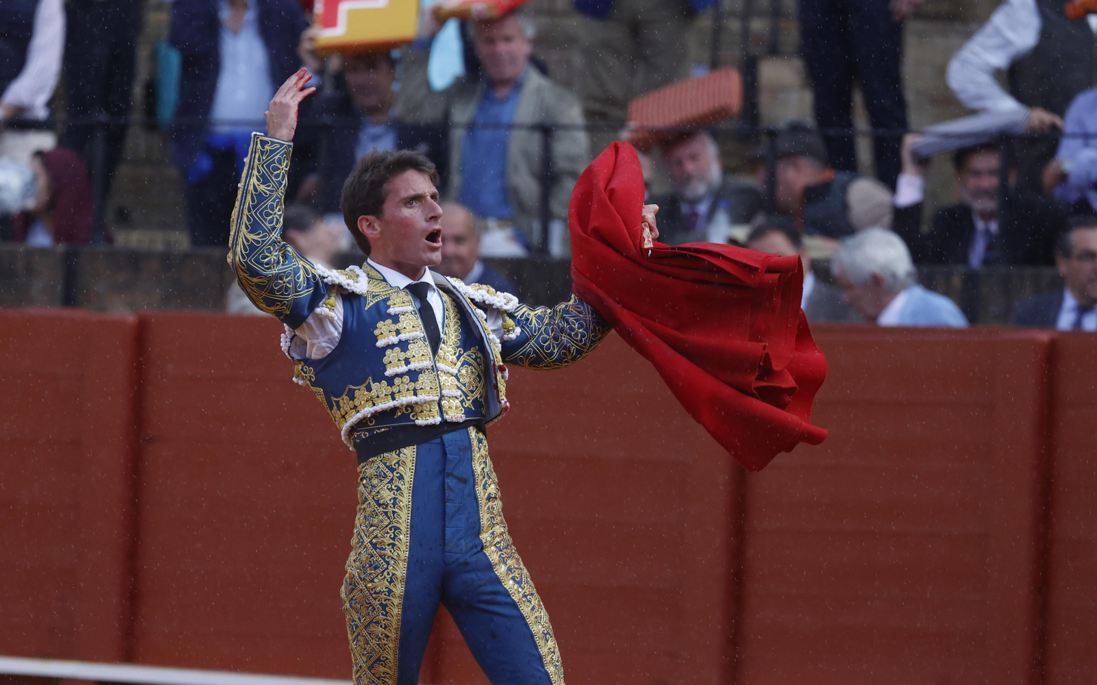 Las imágenes de la tercera de abono en la Maestranza