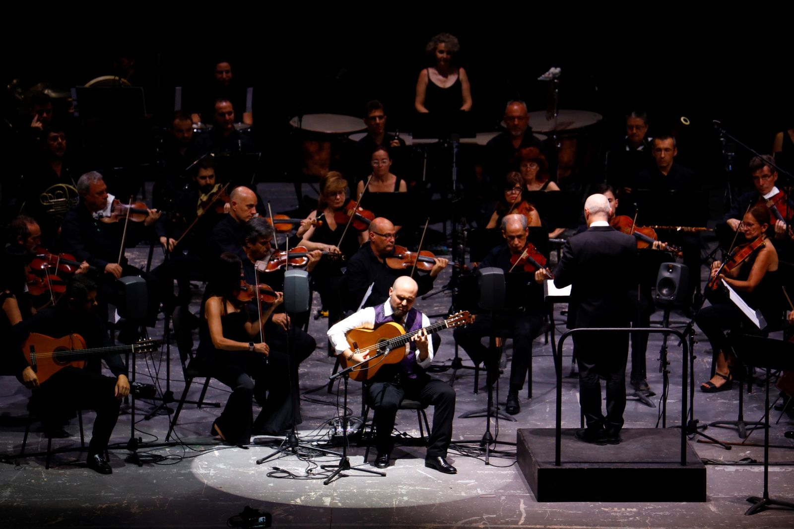 El Festival de la Guitarra de Córdoba abre con un homenaje a Manolo Sanlúcar, en imágenes