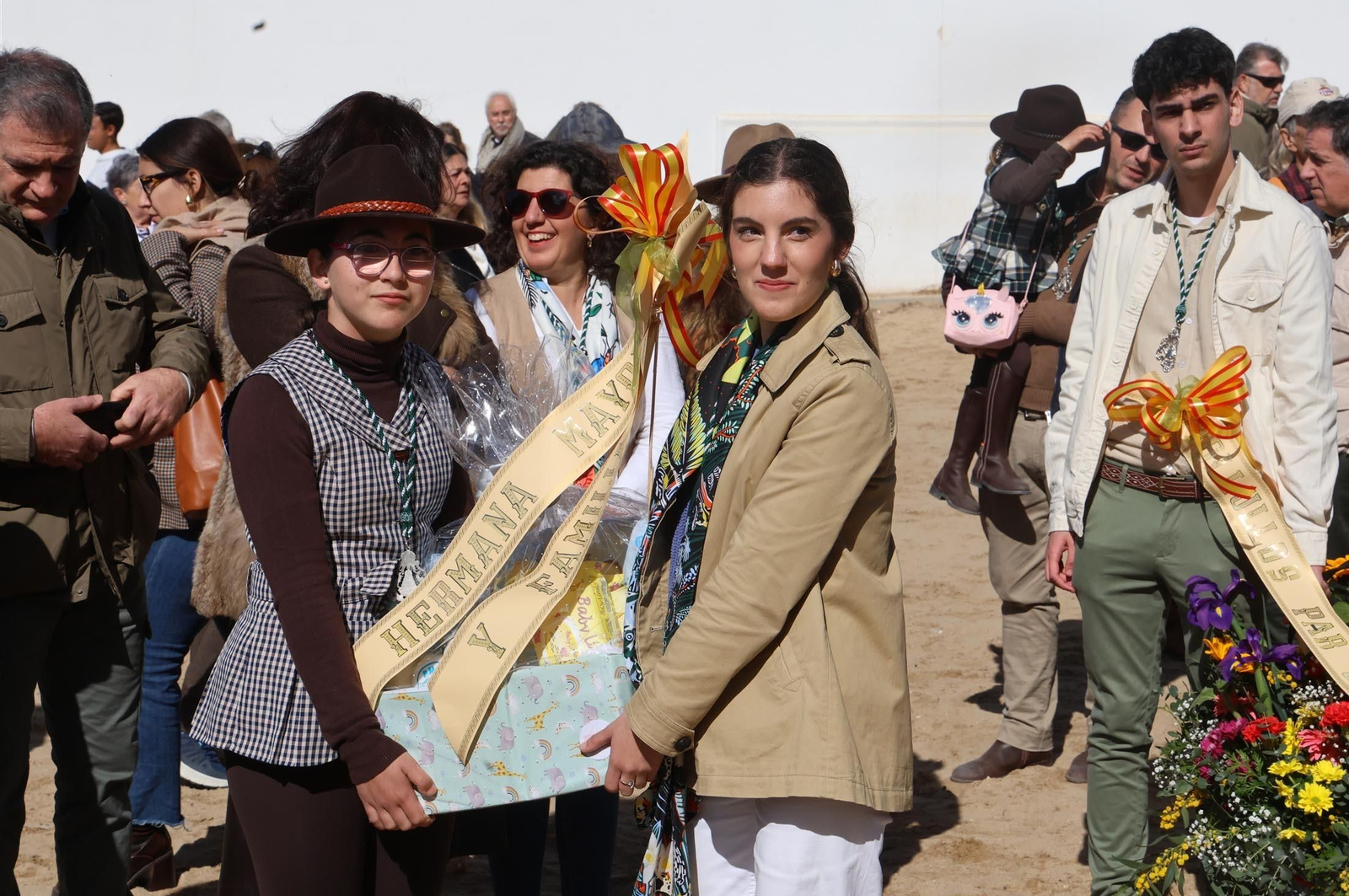 Imágenes de la peregrinación de la Hdad del Rocío de Bollullos par del Condado