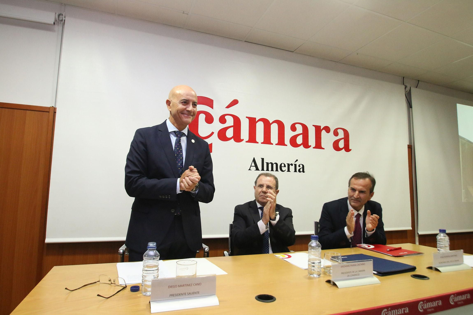 Fotogalería de la toma de posesión de Jerónimo Pérez como presidente de la Cámara de Comercio