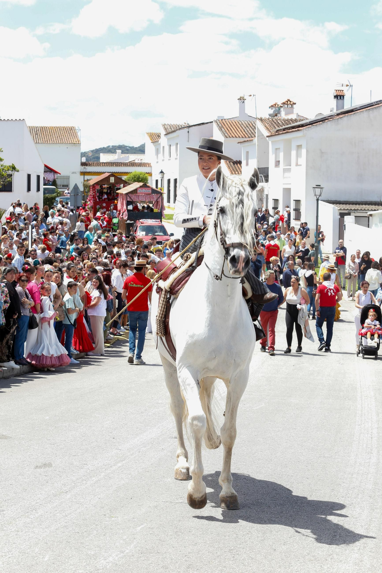 Fotos del domingo de Feria y la romería del Cristo de la Almoraima