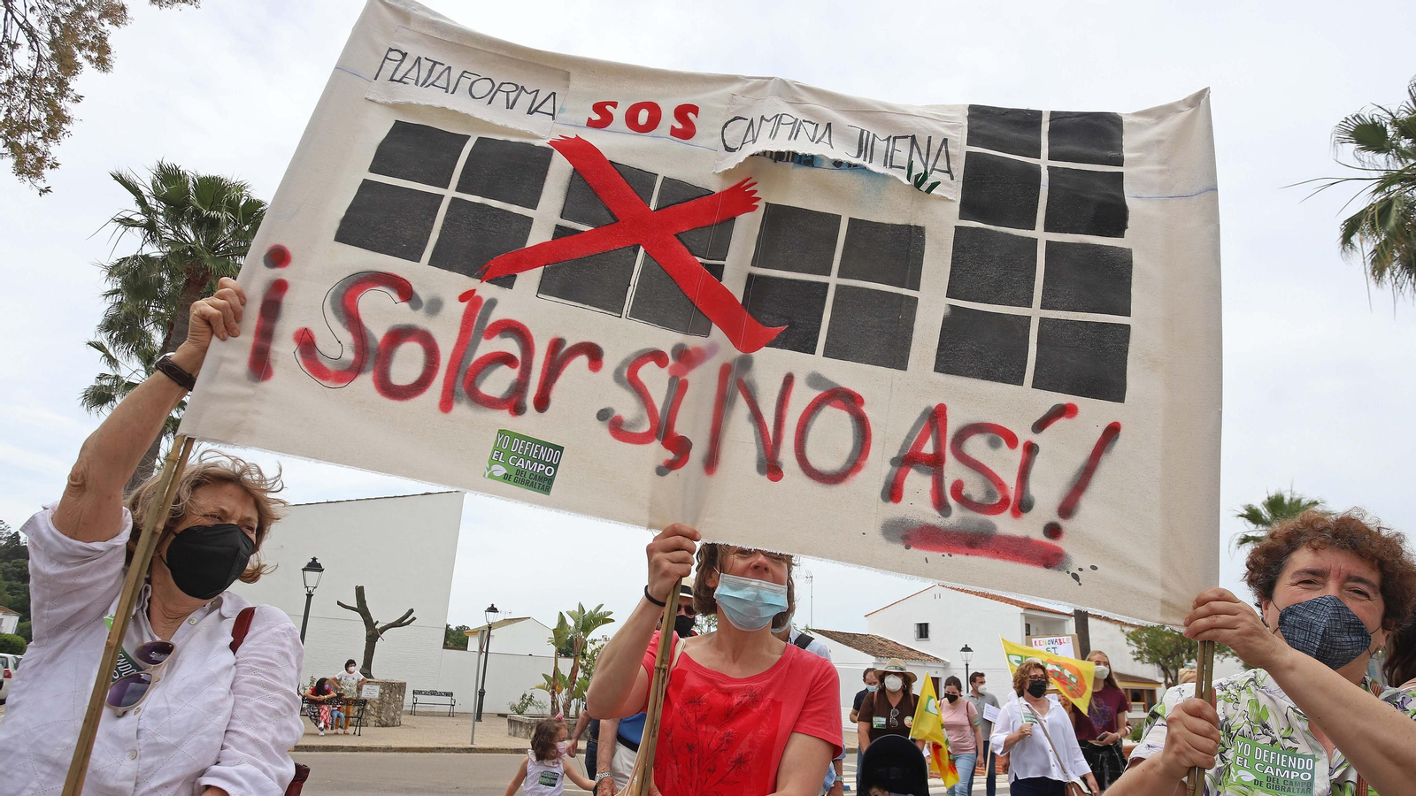 Fotos de la tractorada contra las fotovoltaicas en Castellar