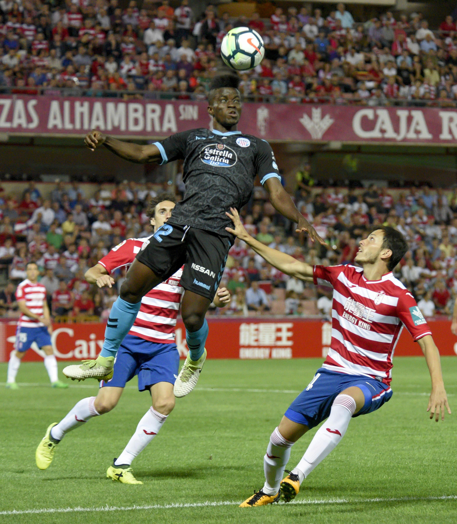 Azeez no jugó en Los Cármenes la pasada campaña pero sí esta.