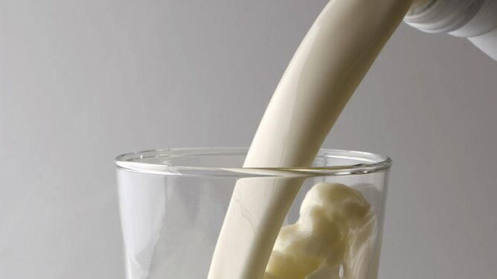 La leche es uno de los bienes básicos en los hogares