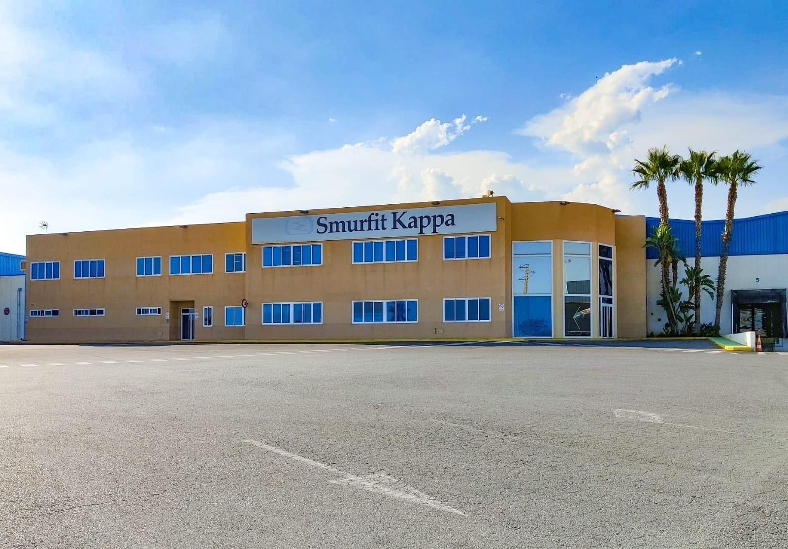 Actual fábrica de Smurfit Kappa Almería, situada en la Carretera de Iryda, Sector IV, La Canal-Paraje el Vizconde, de Vícar. Actual fábrica de Smurfit Kappa Almería, situada en la Carretera de Iryda, Sector IV, La Canal-Paraje el Vizconde, de Vícar.