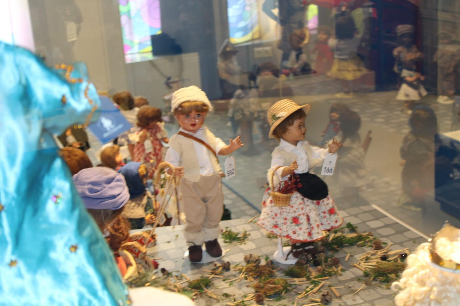 Colección de muñecas María Emilia Lira