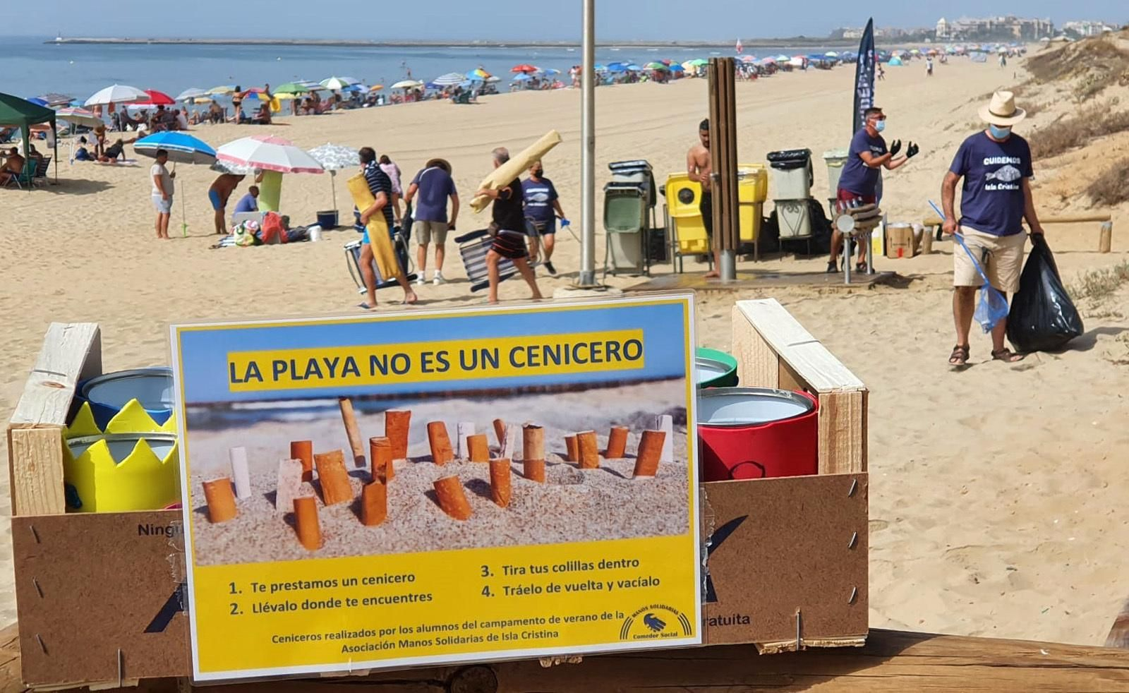 Además de la limpieza del entorno, los promotores de la iniciativa también han realizado tareas de concienciación