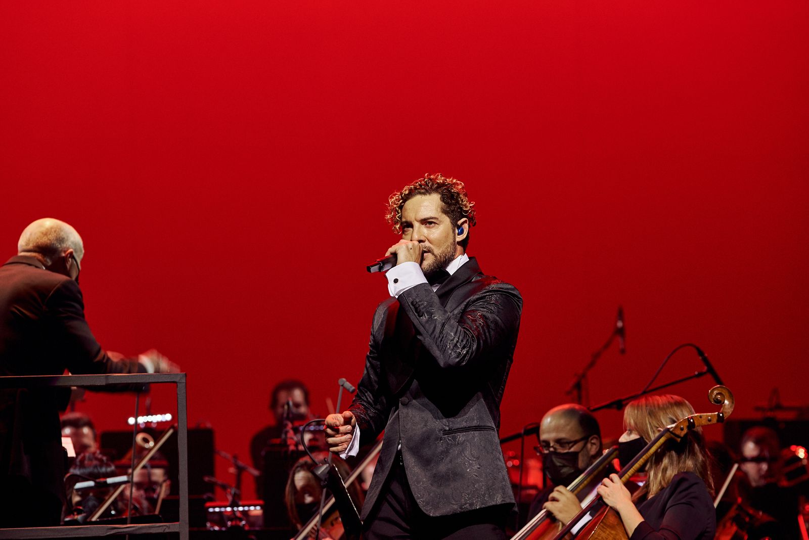David Bisbal Filarmónico by Cosentino” pone en pie al Teatro Real de Madrid
