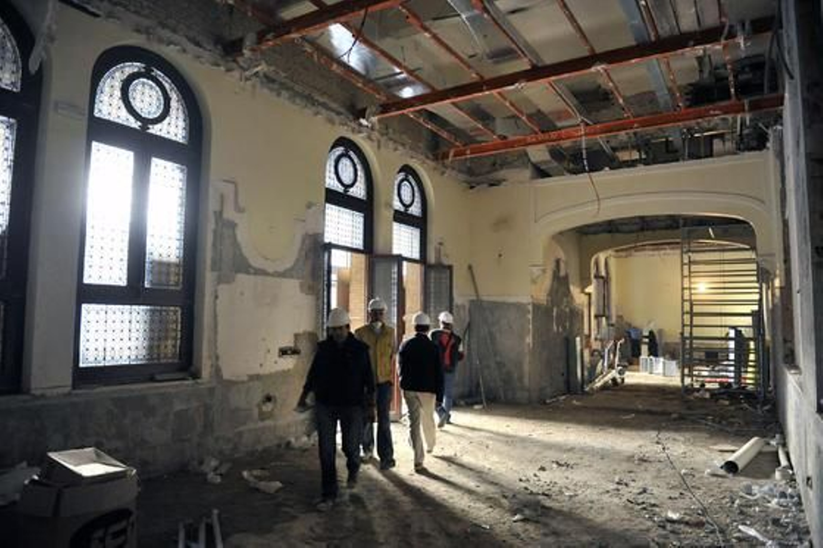 Las obras del hotel más importante de la ciudad, el Alfonso XIII.

Foto: Juan Carlos Vázquez