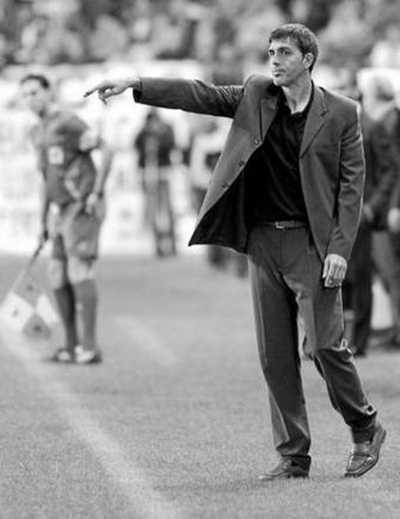 Muñiz hace indicaciones a los suyos en el partido ante el Barcelona.