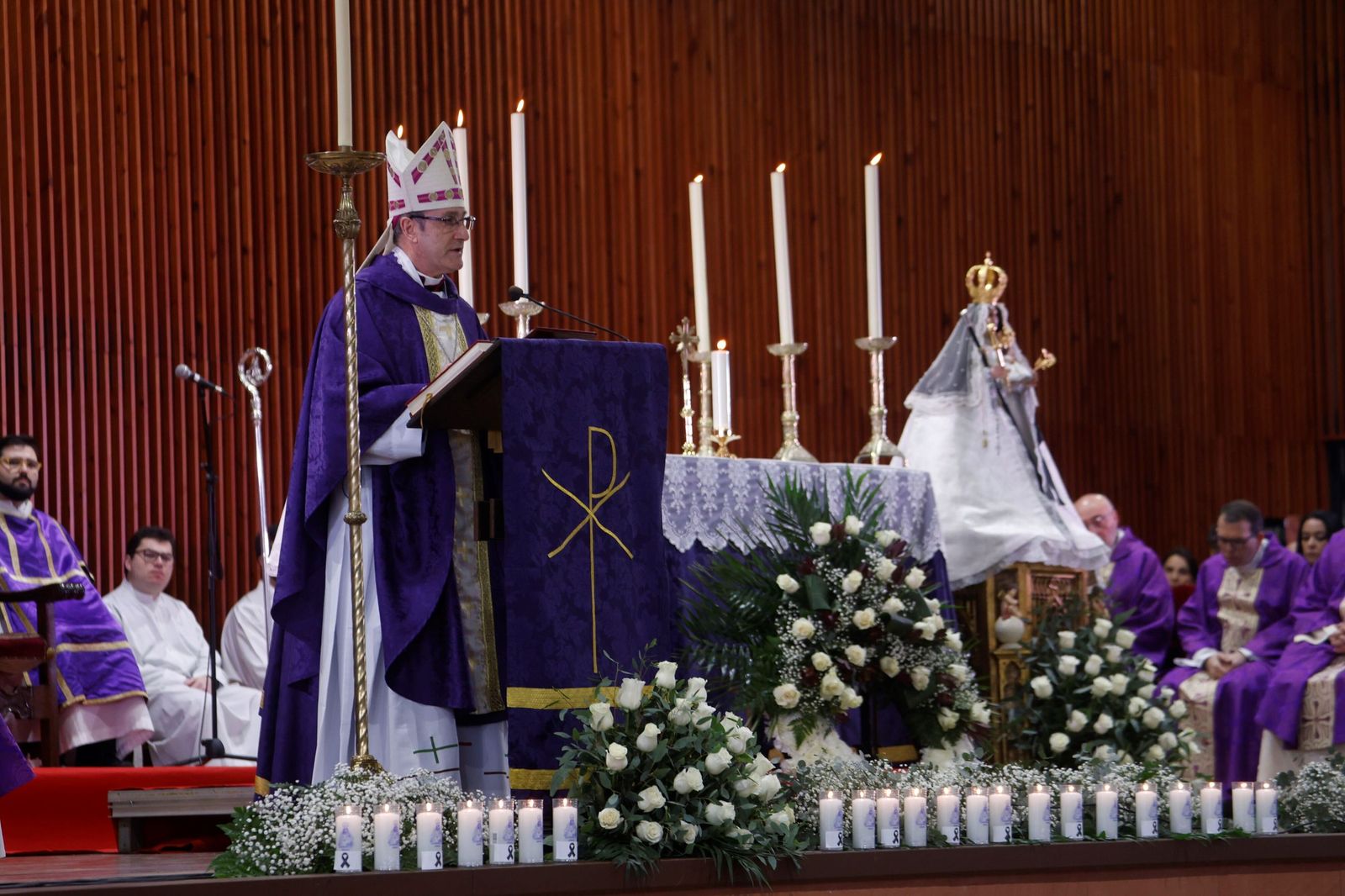 Las imágenes de la misa funeral en Adamuz por las víctimas del accidente de tren