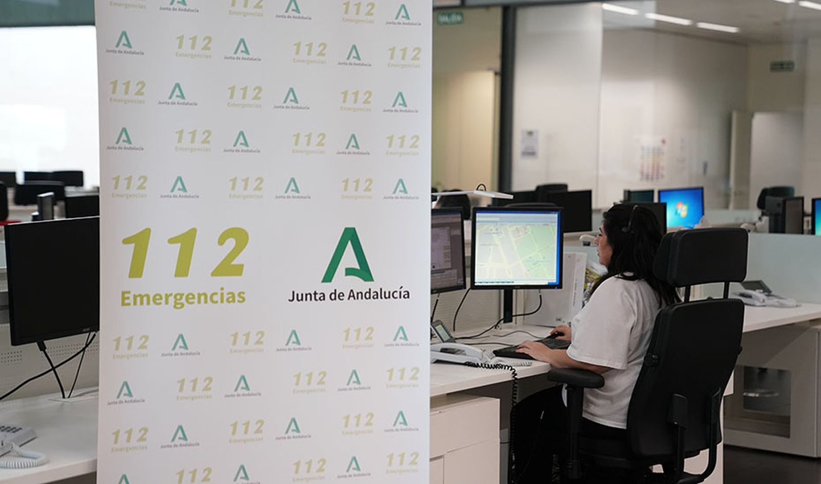 Una de las salas de atención del servicio de emergencias 112.