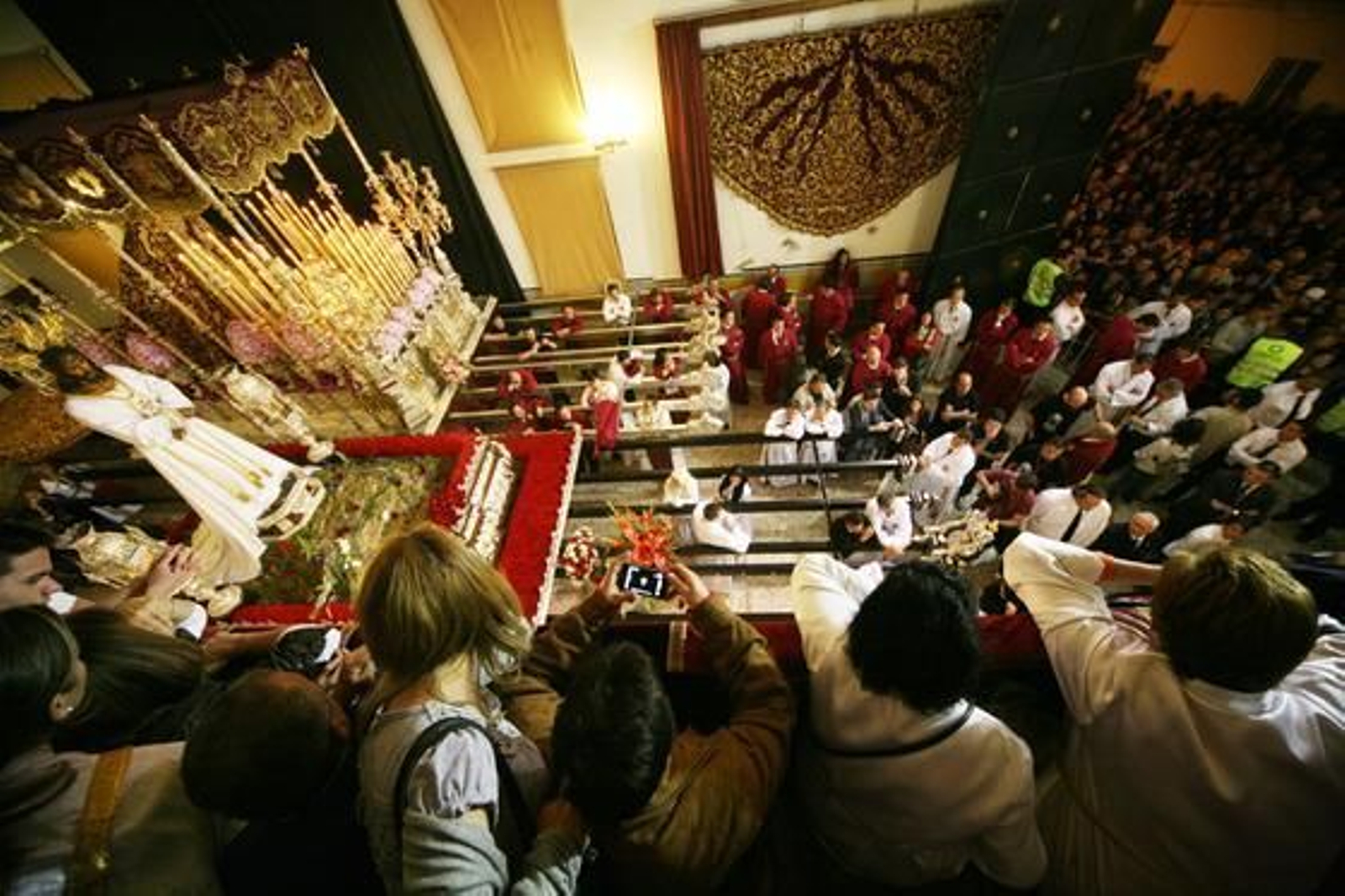 Las imágenes del Lunes Santo en Málaga