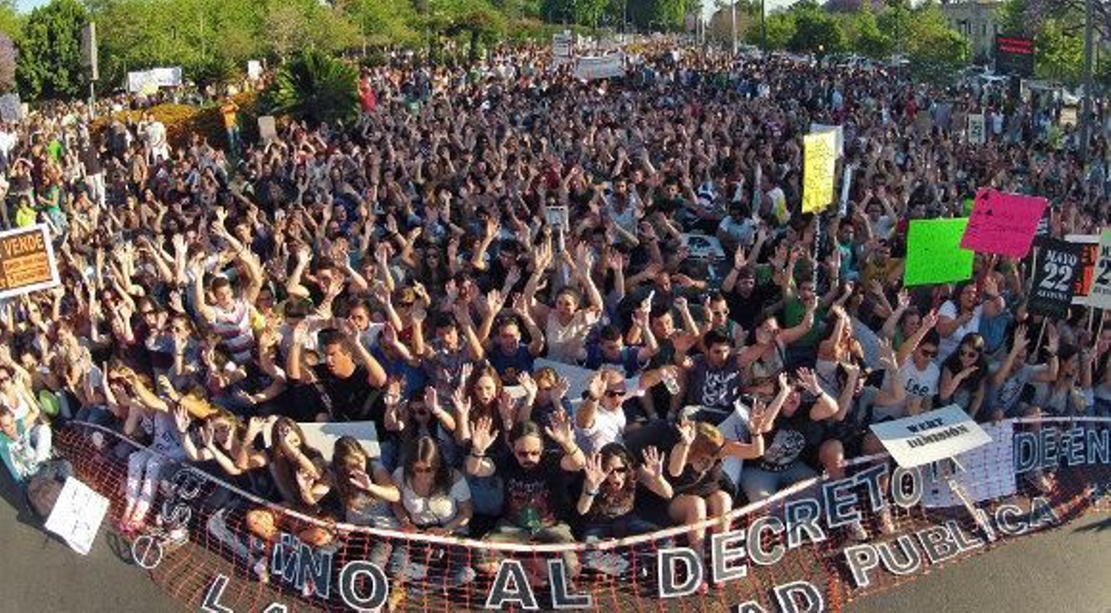 Manifestación masiva en Sevilla "en defensa de la educación pública"
