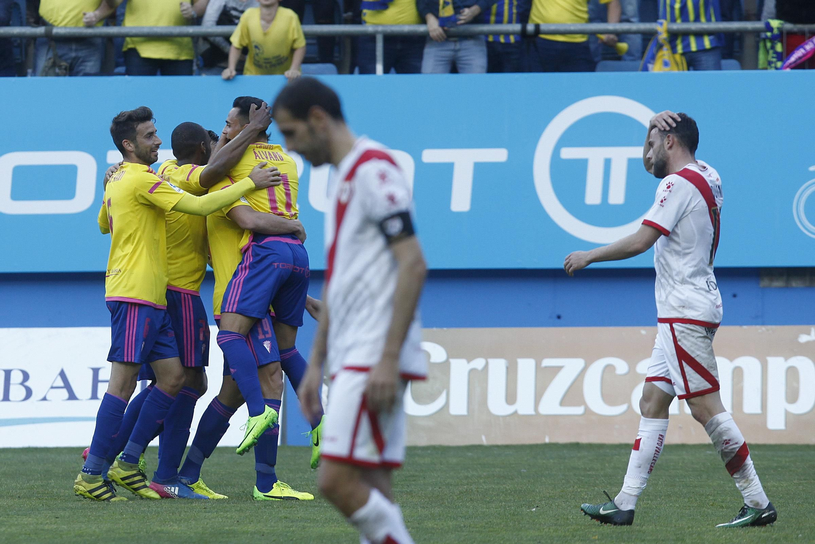 Las imágenes del Cádiz-Rayo Vallecano