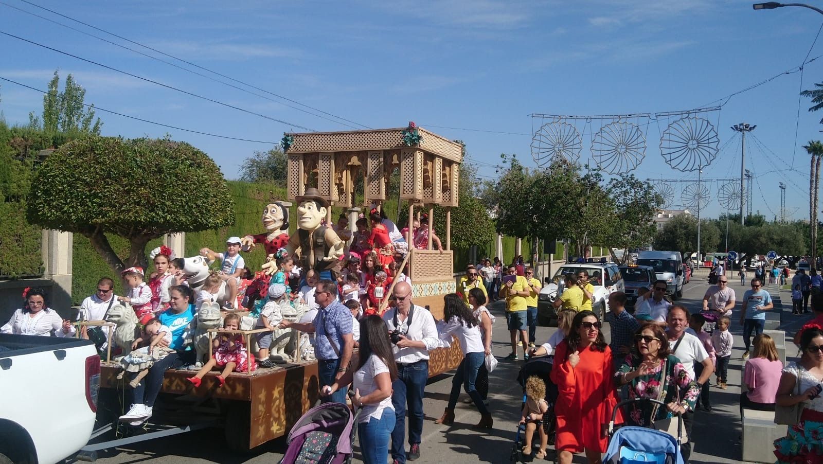 Desfile de carrozas este sábado en Huércal-Overa.