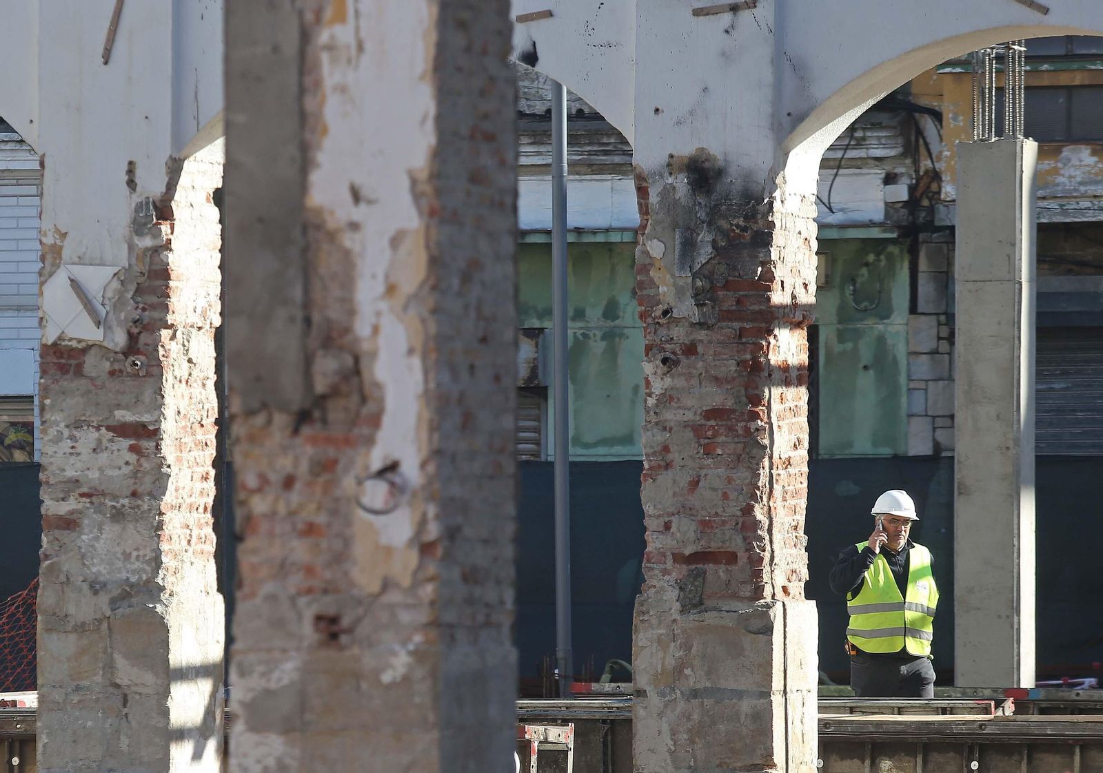 Fotos de las obras del mercado de La Línea