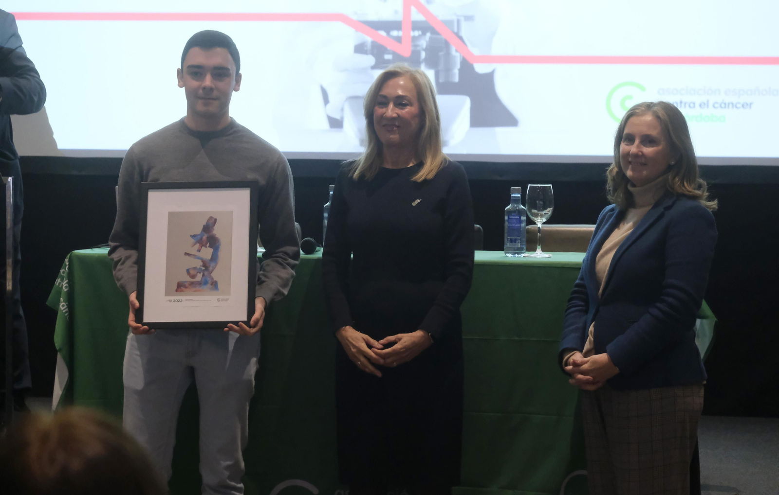 La entrega de diplomas a los proyectos de investigación subvencionados por la AECC, en imágenes