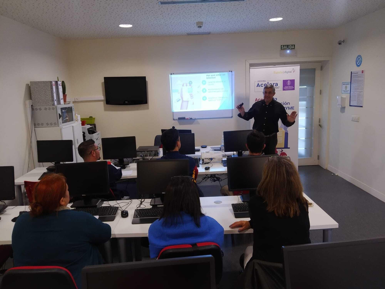 Un momento del encuentro celebrado en Conil.