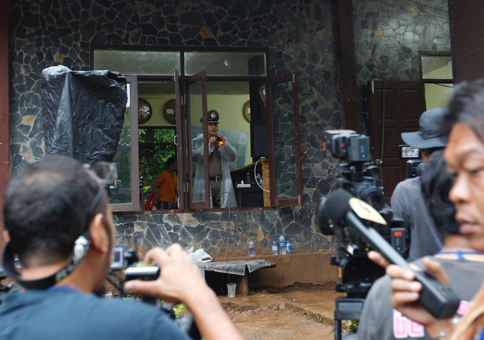 Rescate de los niños atrapados en una cueva de Tailandia