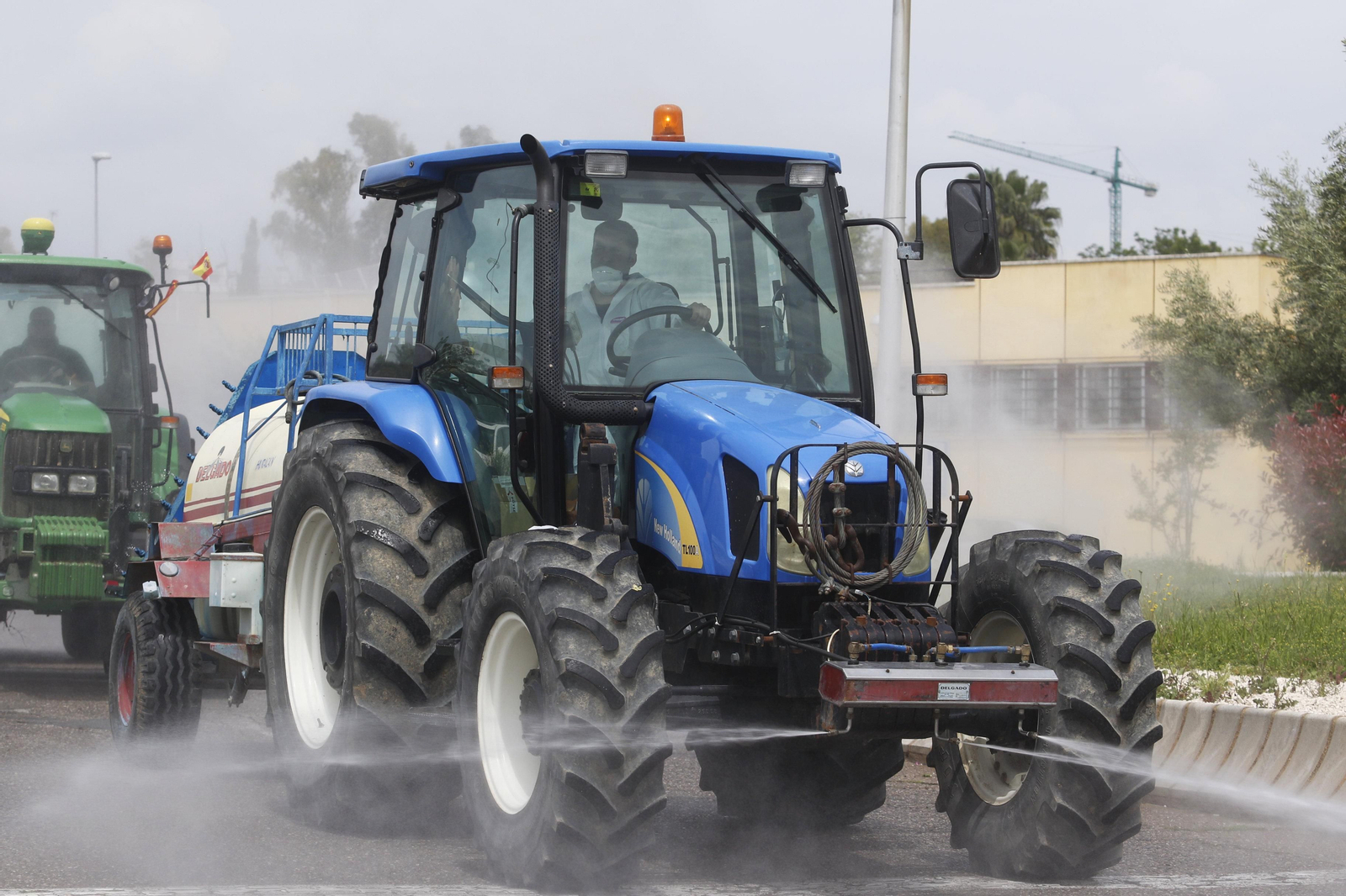 Las fotos del homenaje de los agricultores a los sanitarios de Córdoba