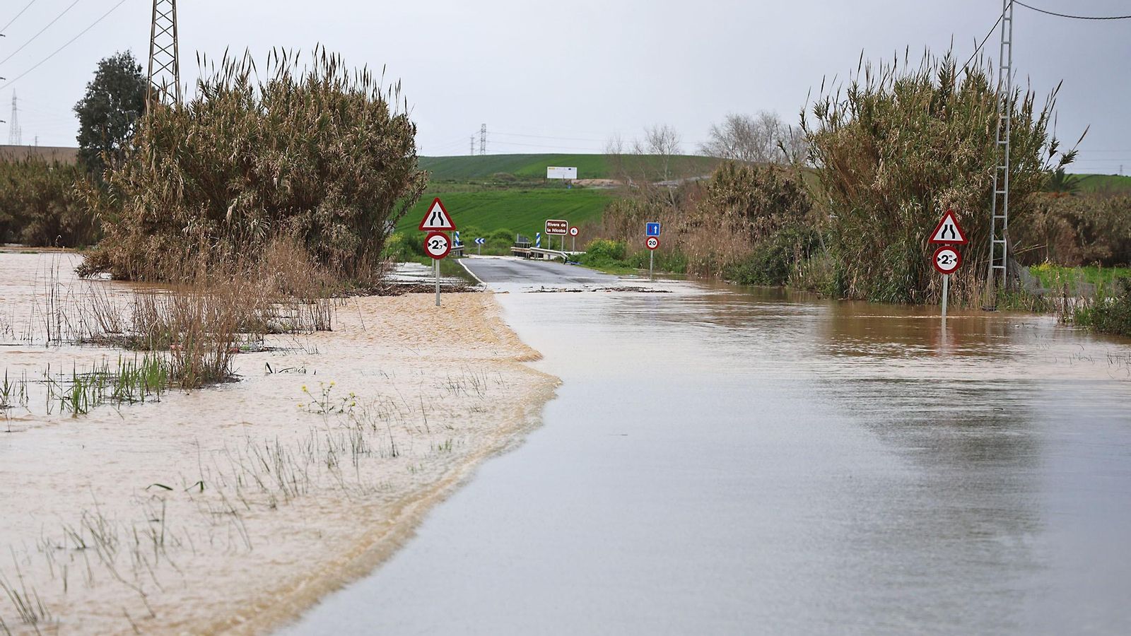 Inundaciones registradas en la carretera de La Ribera.