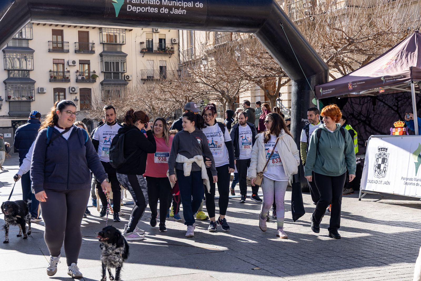 En imágenes: deporte y solidaridad se dan la mano en la VI Carrera-Caminata de la Hermandad de la Buena Muerte (1)
