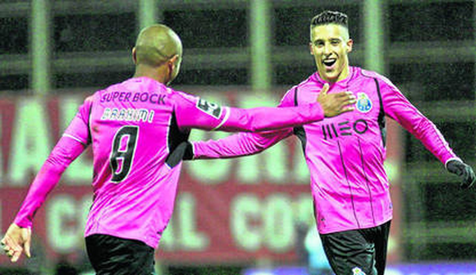 Tello aterriza hoy en Sevilla y Barragán debe ser el próximo