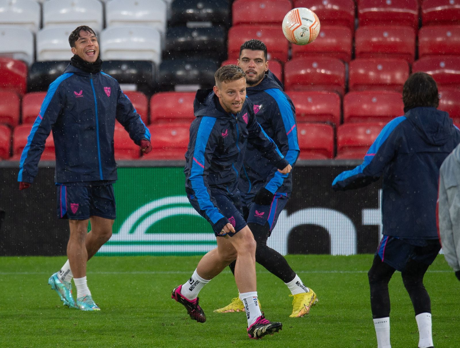 Las fotos previas al Manchester United - Sevilla