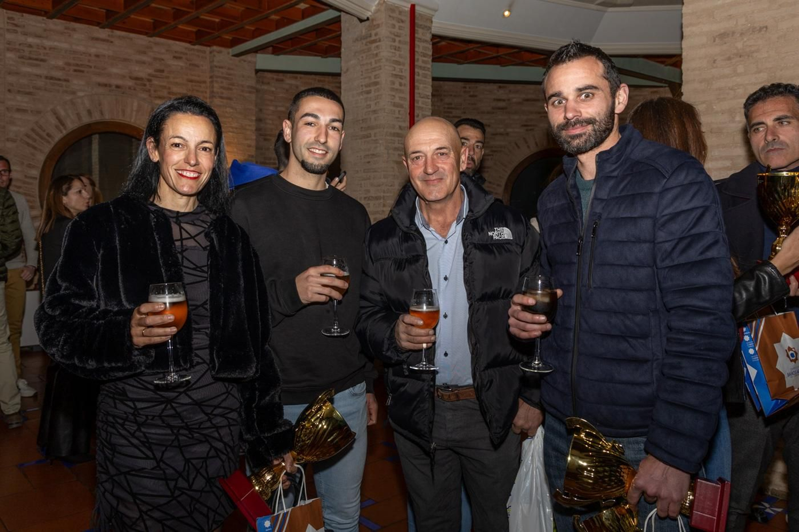 La entrega de premios de los Circuitos Provinciales de Carreras por Montaña y de Triatlón de menores, en imágenes