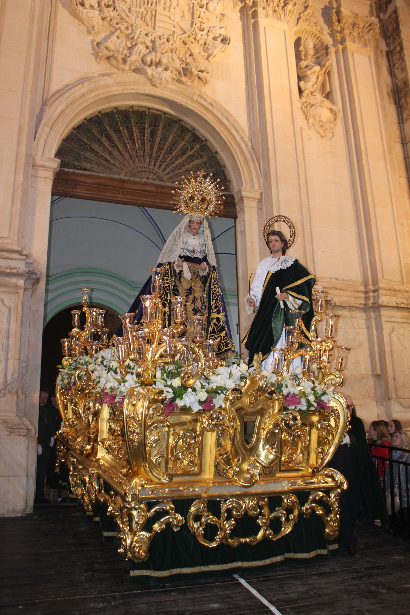 Las imágenes de las procesiones del Jueves Santo en Vélez Rubio