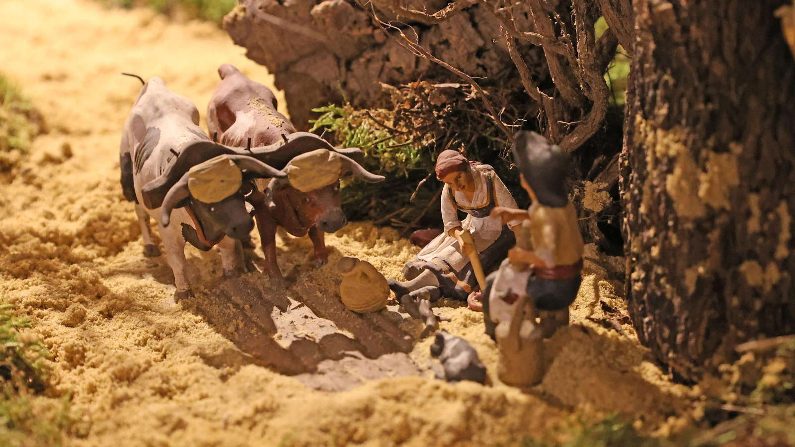 Así es el Belén con más de 100 años que está en los Claustros