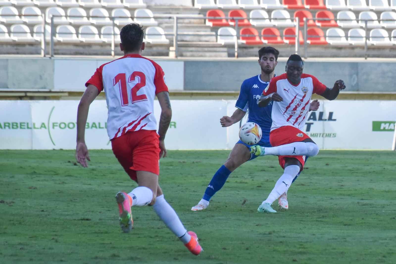 Un momento del Real Betis-UD Almería disputado en el Nuevo Mirador