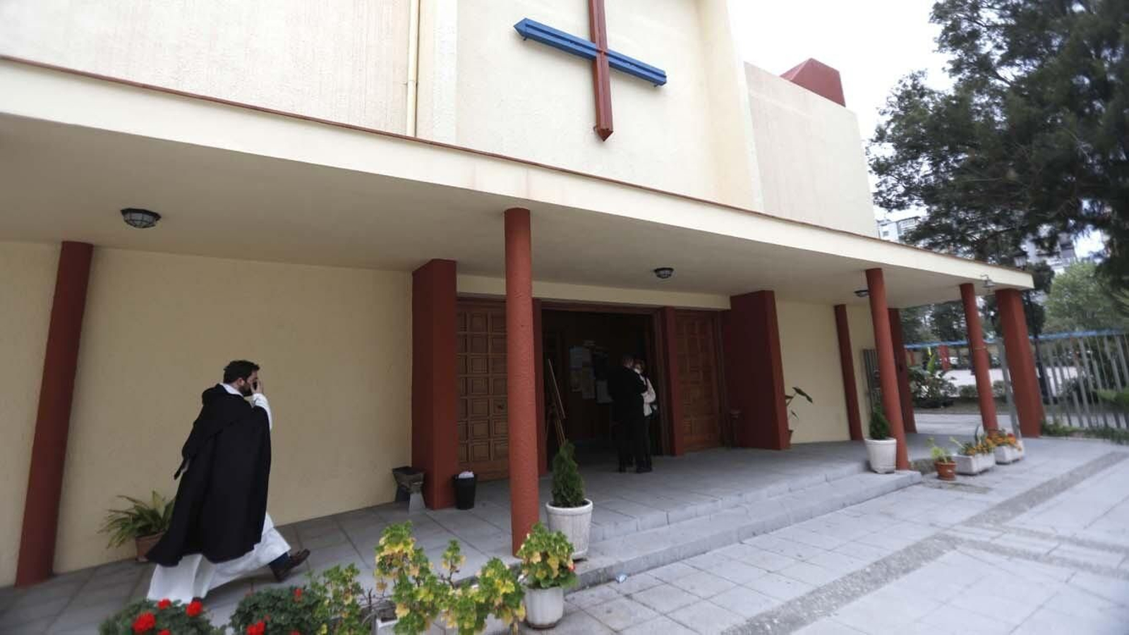 Fotos del Jueves Santo en Algeciras: Tres Caídas, Nazareno y Cristo de la FE